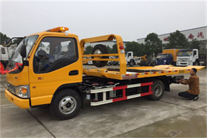 玉树哪里有拖车服务